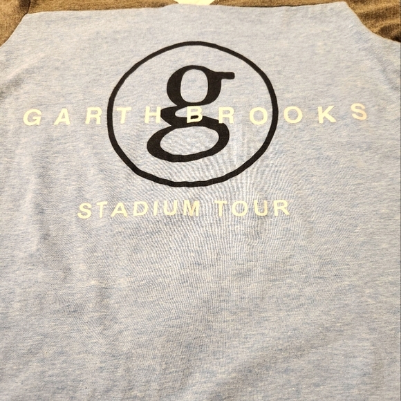 Women's Garth Brooks Stadium Tour Shirt Size Small - Picture 6 of 8